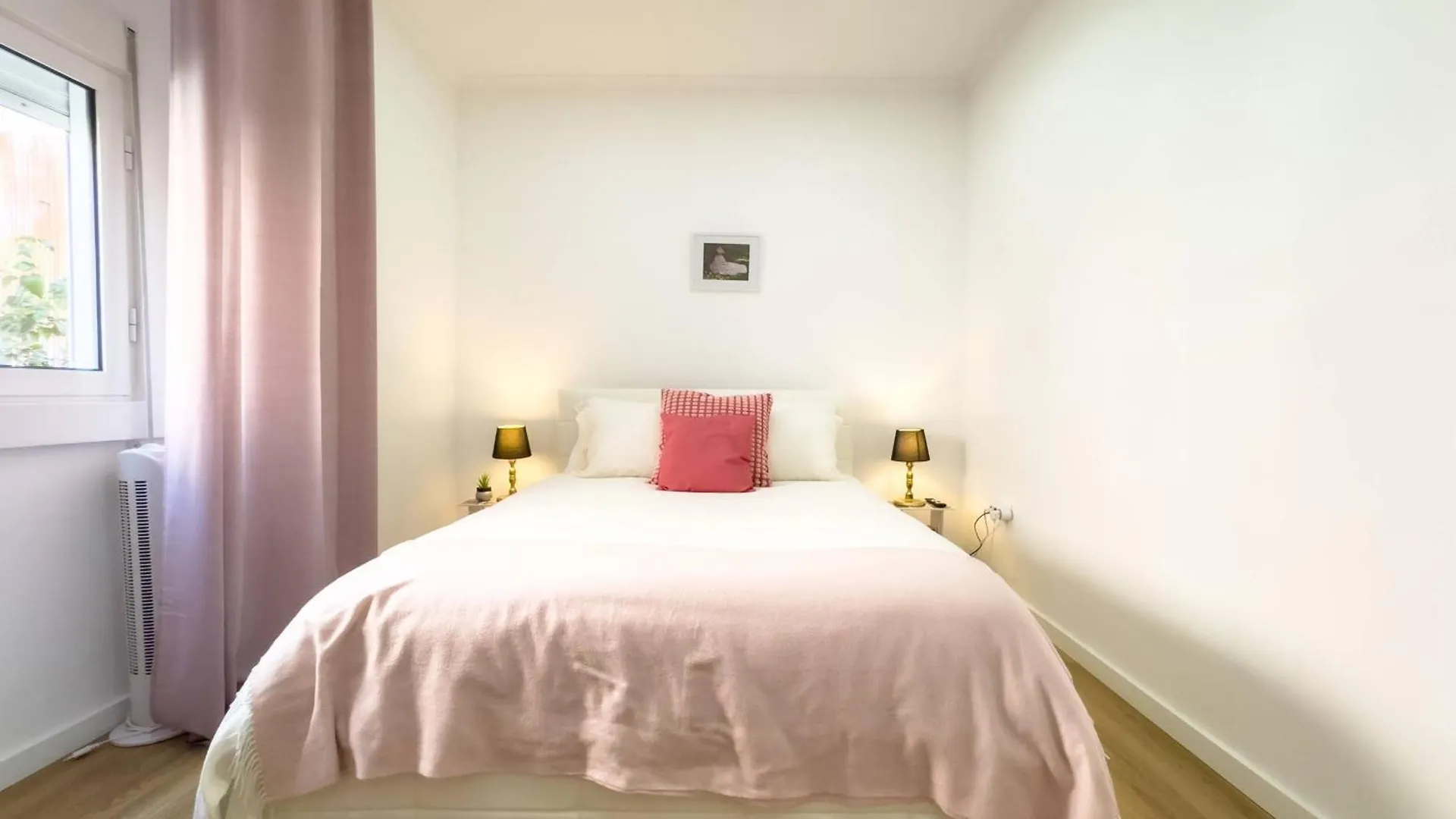 River 2-Bedroom Apartment With Terrace In Alcantara Lissabon
