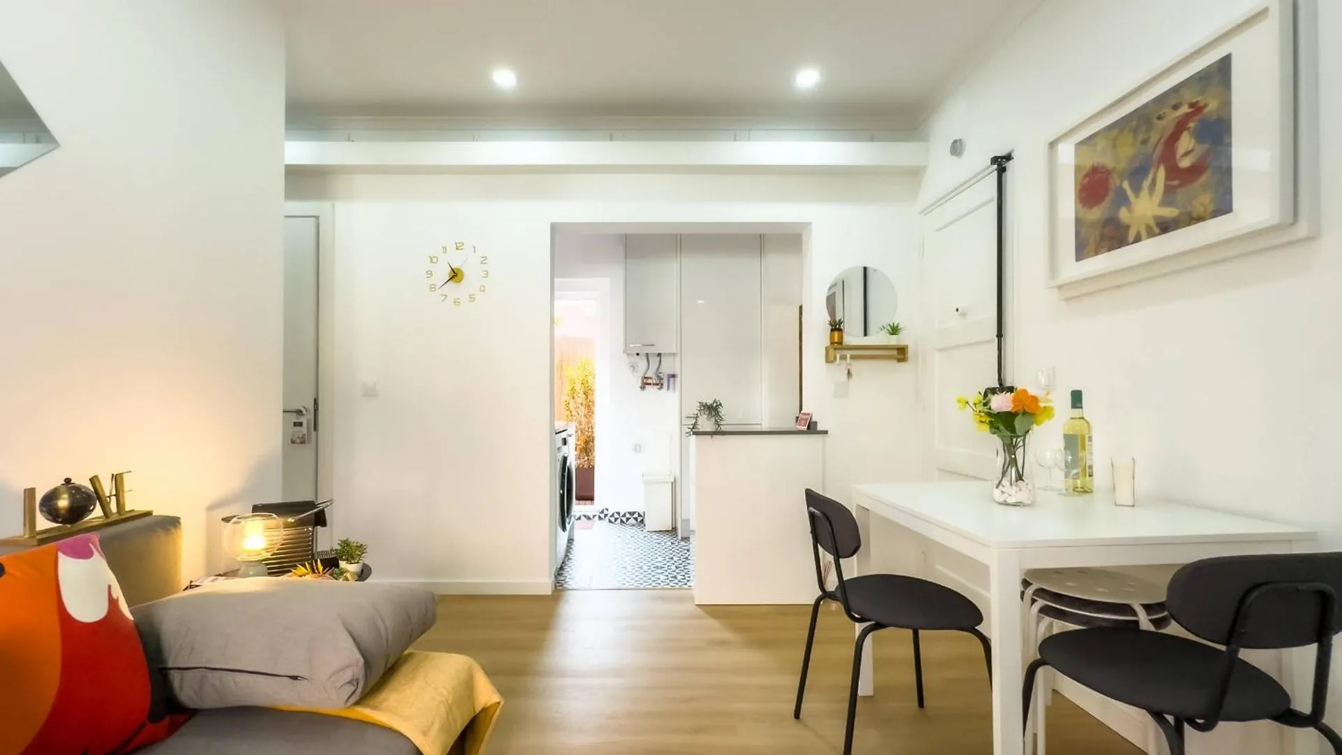 River 2-Bedroom Apartment With Terrace In Alcantara Lisboa